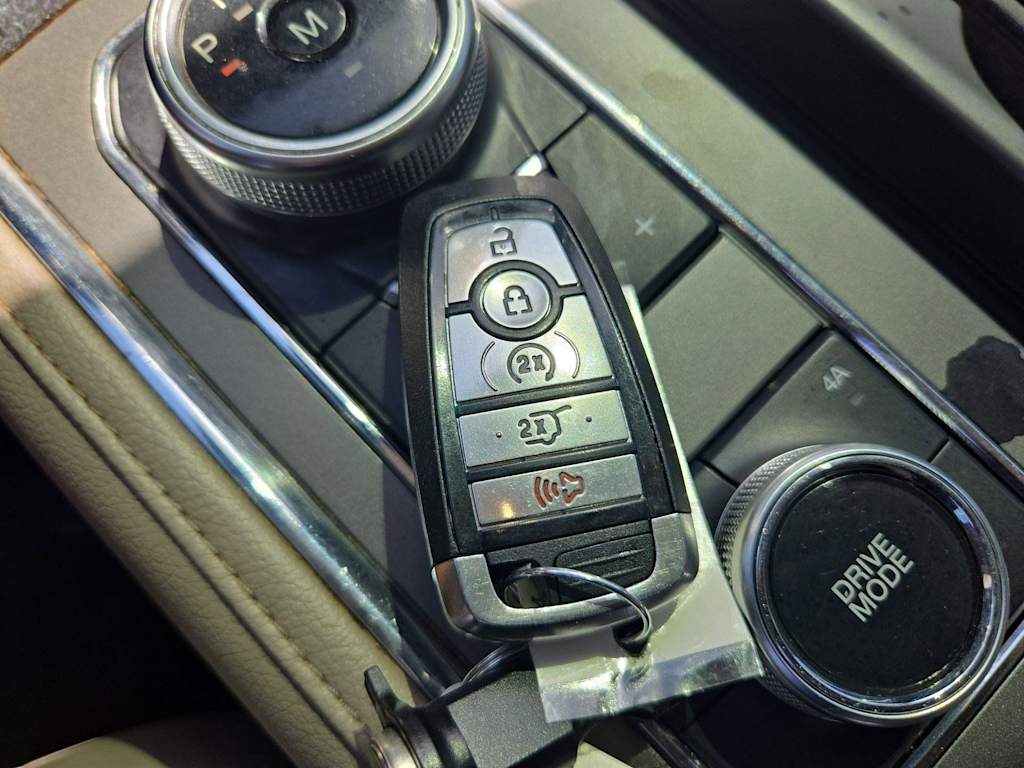 Thumbnail: 2021 Ford Expedition - 34