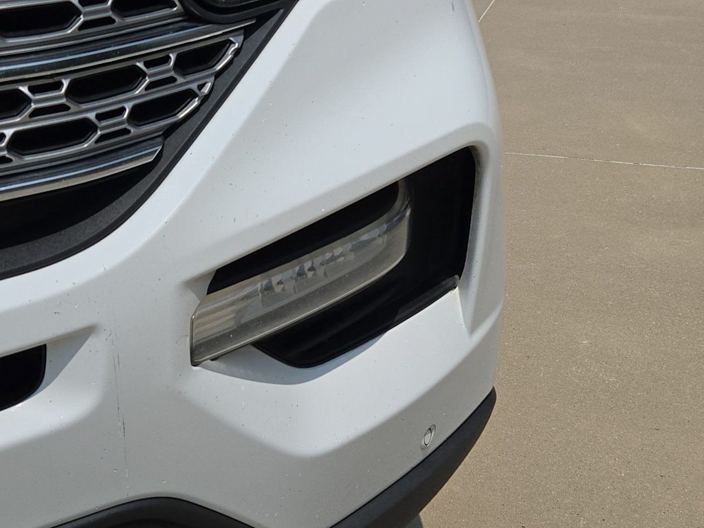 Thumbnail: 2020 Ford Explorer - 22