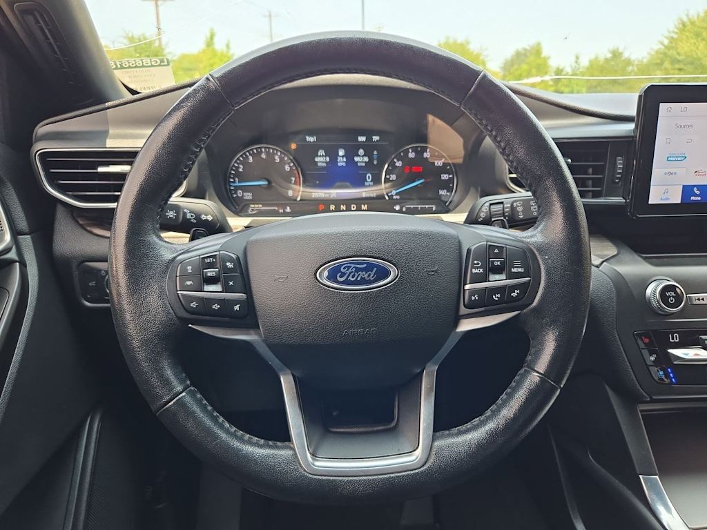 Thumbnail: 2020 Ford Explorer - 14