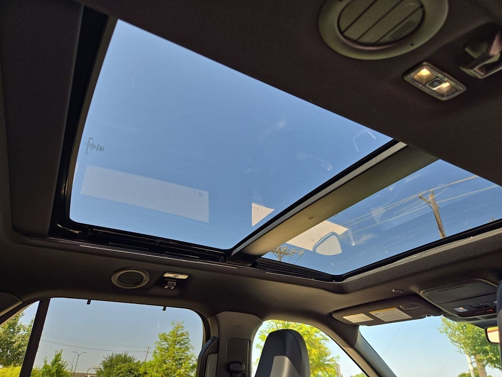 Thumbnail: 2025 Ford Explorer - 26