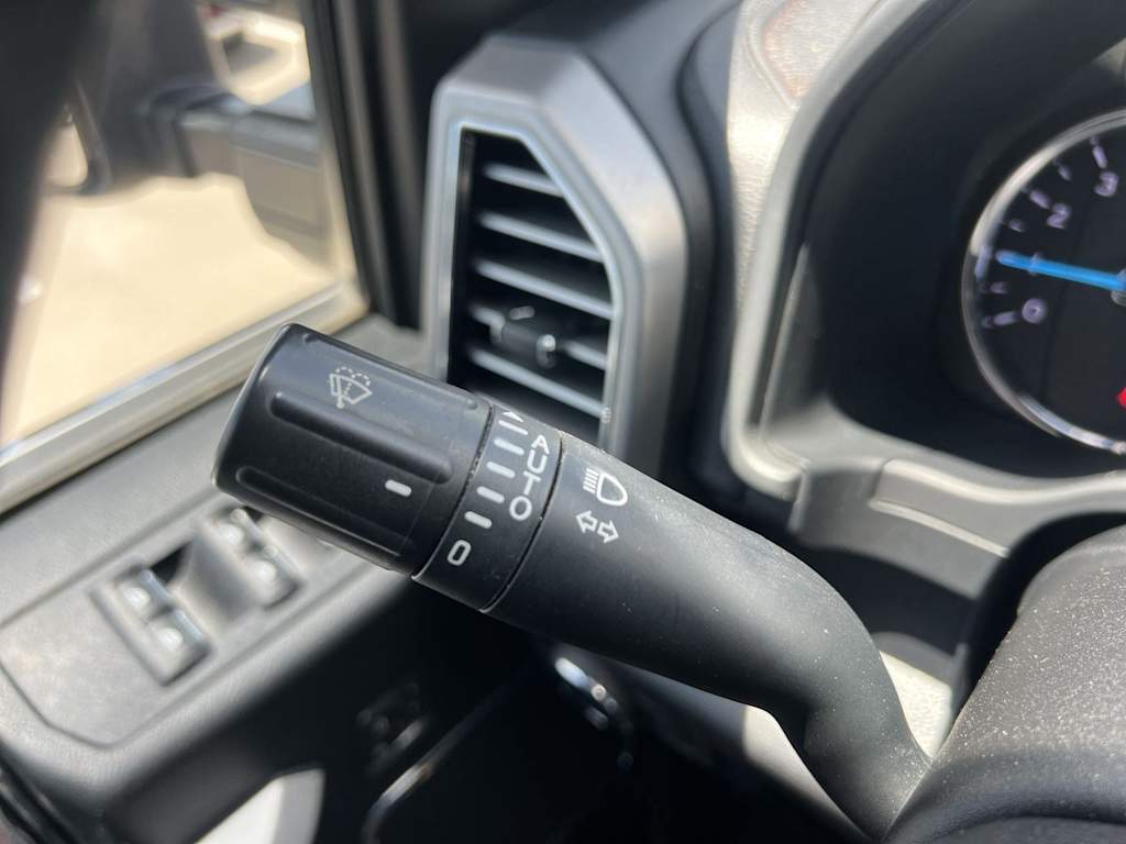 Thumbnail: 2019 Ford F-350 - 36