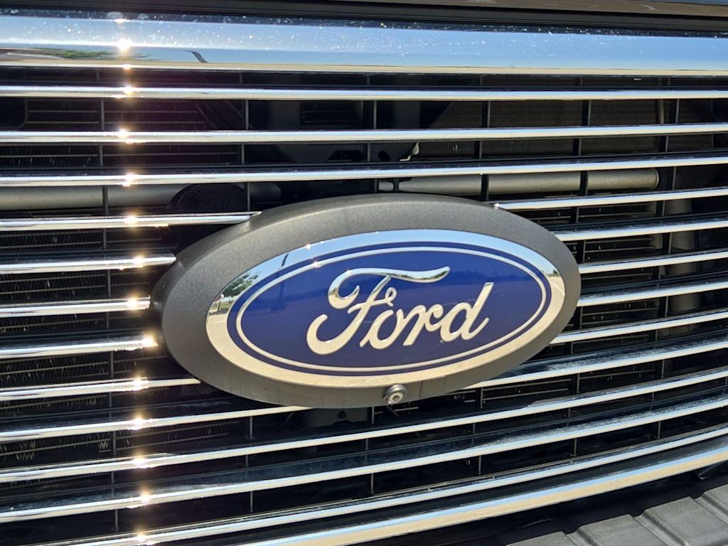 Thumbnail: 2022 Ford F-450 - 6