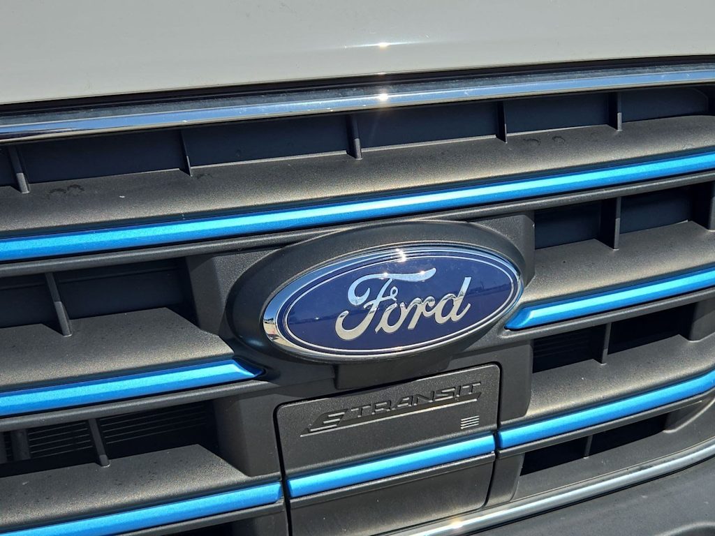 Thumbnail: 2023 Ford Econoline - 20