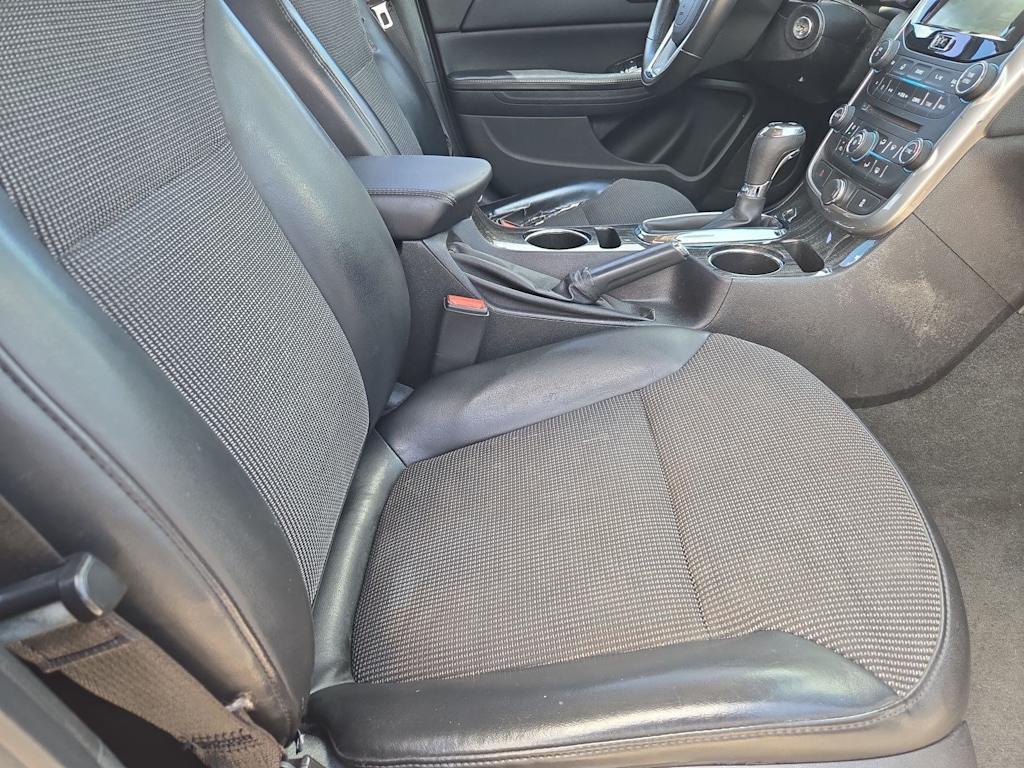 Thumbnail: 2014 Chevrolet Malibu - 11