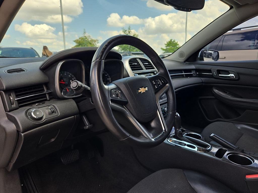 Thumbnail: 2014 Chevrolet Malibu - 2