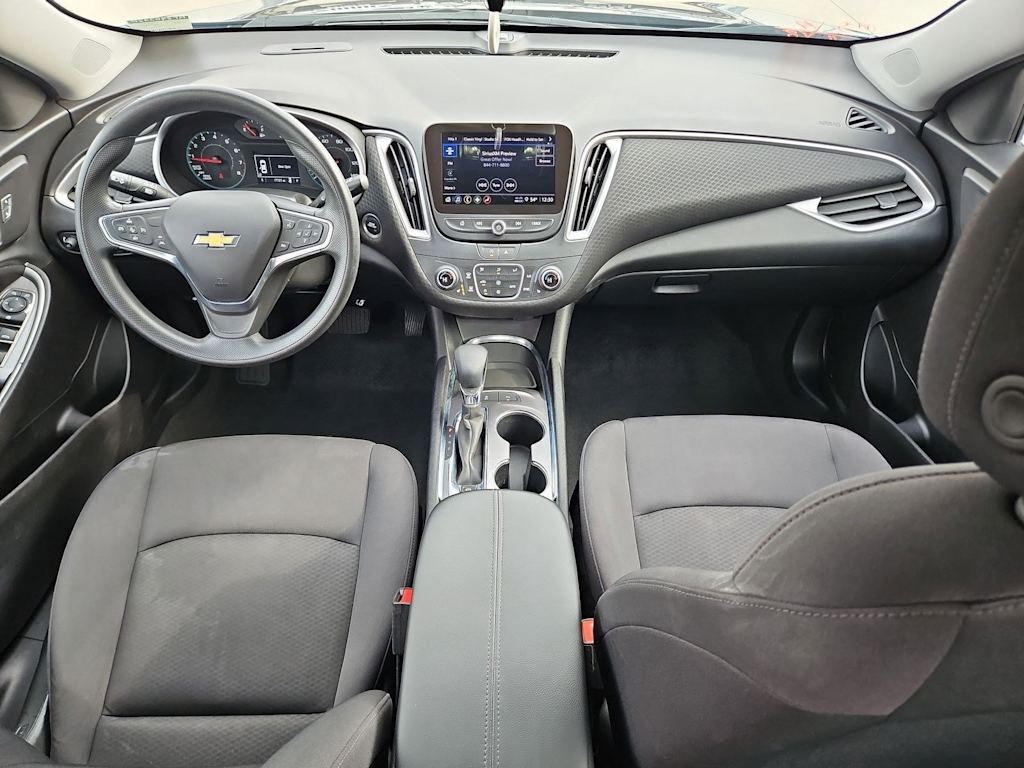 Thumbnail: 2024 Chevrolet Malibu - 10