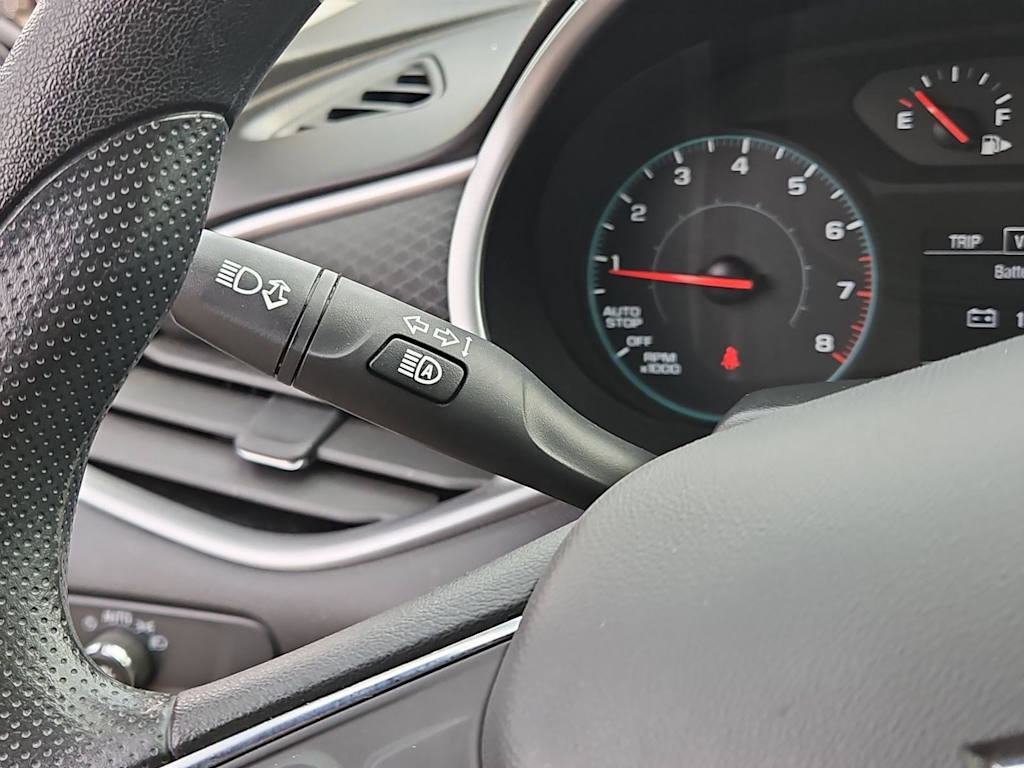 Thumbnail: 2024 Chevrolet Malibu - 31