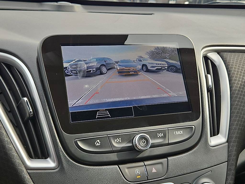 Thumbnail: 2024 Chevrolet Malibu - 32