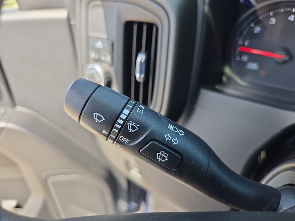 Thumbnail: 2019 Chevrolet Silverado 1500 - 27