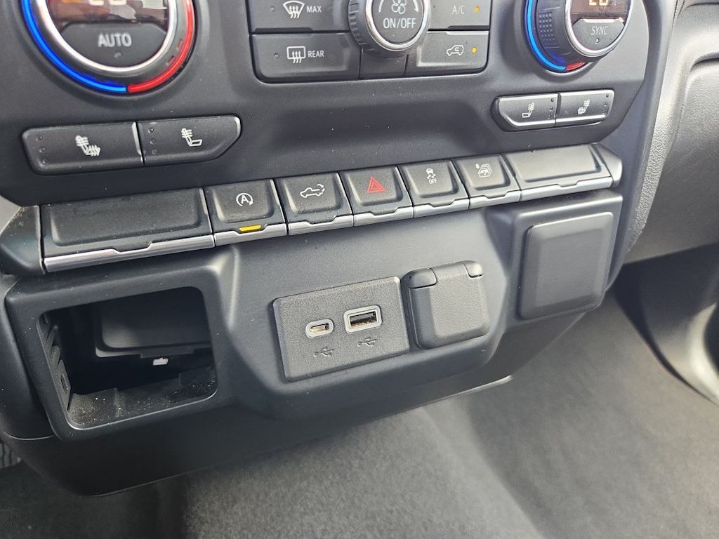 Thumbnail: 2019 Chevrolet Silverado 1500 - 31