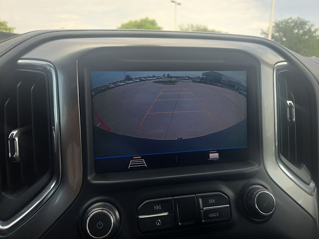 Thumbnail: 2019 Chevrolet Silverado 1500 - 30