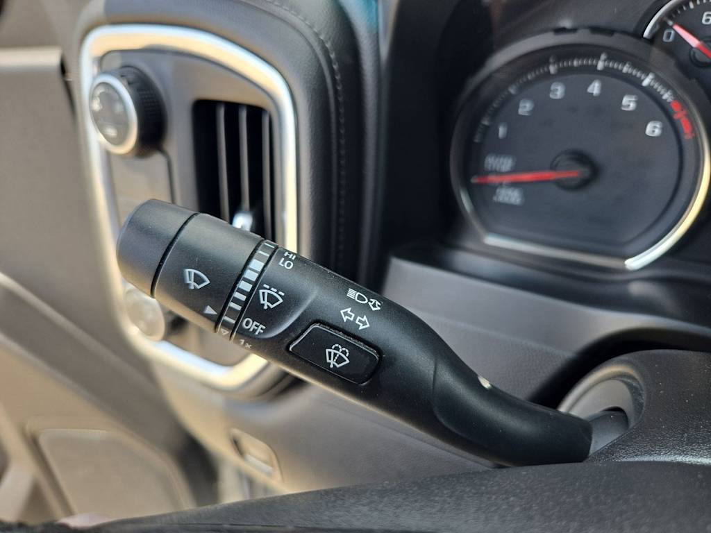 Thumbnail: 2019 Chevrolet Silverado 1500 - 28