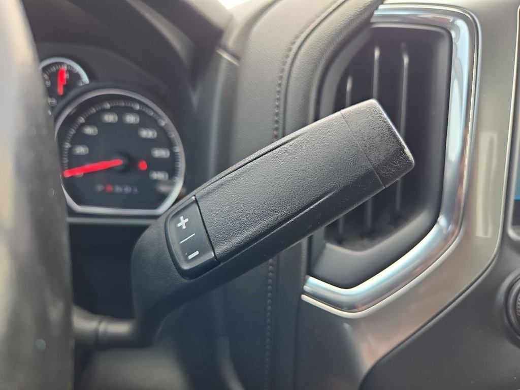Thumbnail: 2019 Chevrolet Silverado 1500 - 32