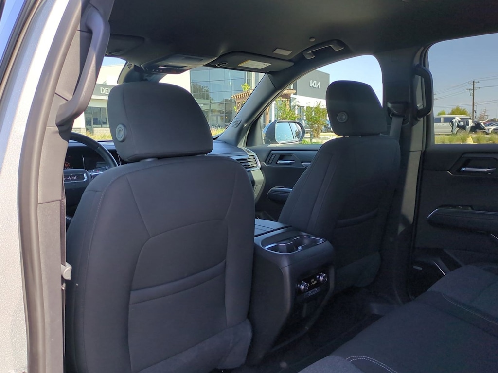 Thumbnail: 2025 GMC Acadia - 13