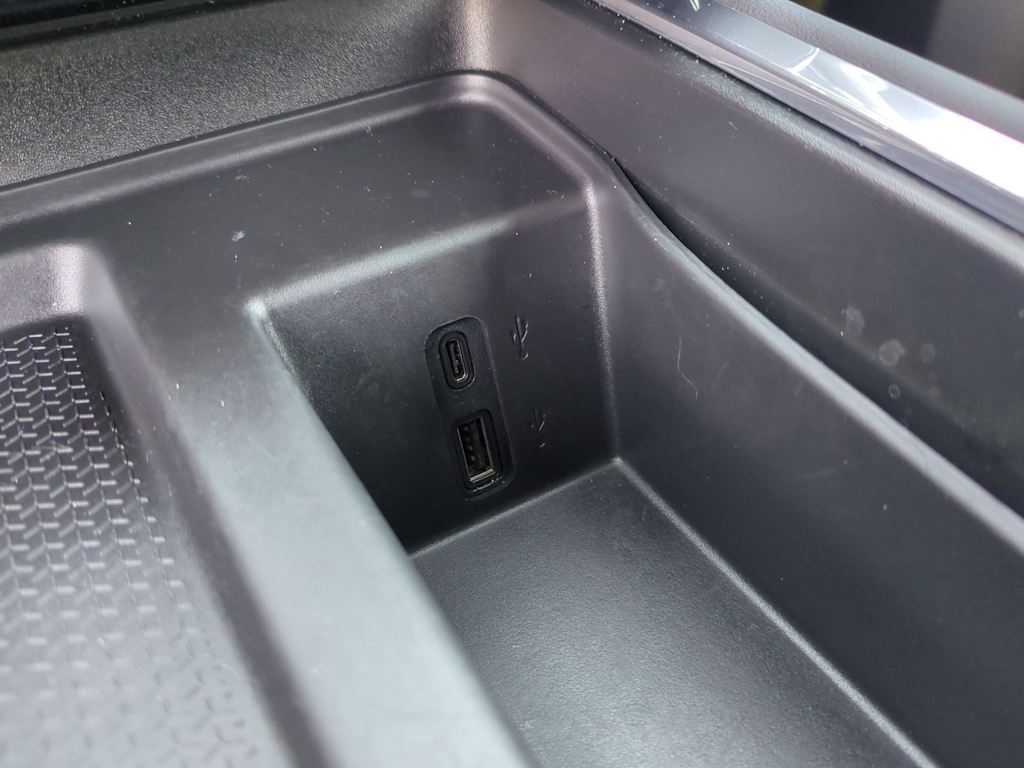 Thumbnail: 2025 GMC Acadia - 33