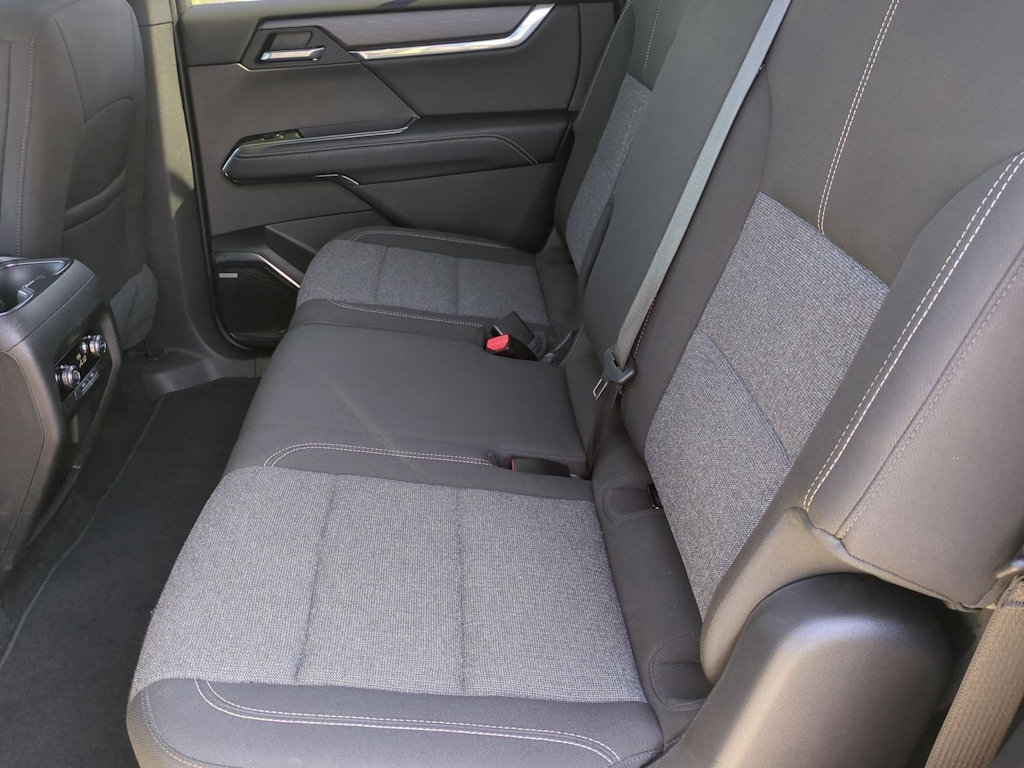 Thumbnail: 2025 GMC Acadia - 24