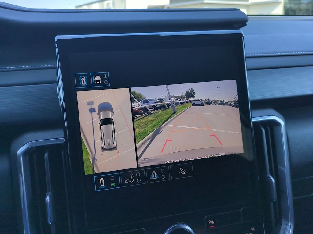 Thumbnail: 2025 GMC Acadia - 31