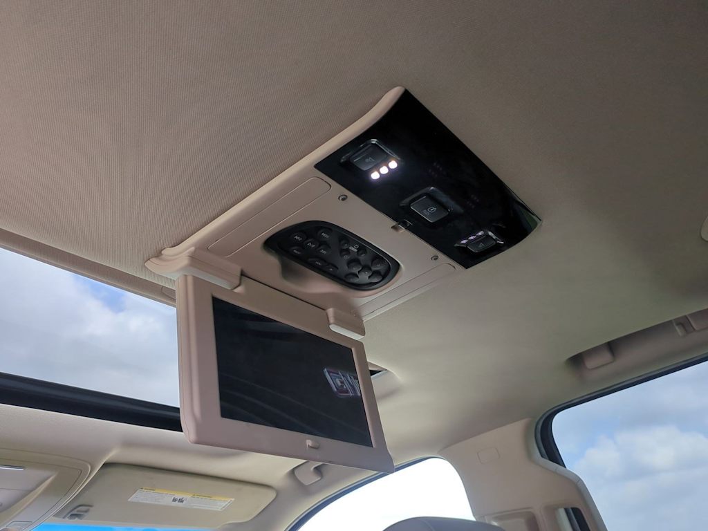 Thumbnail: 2017 GMC Yukon XL - 40