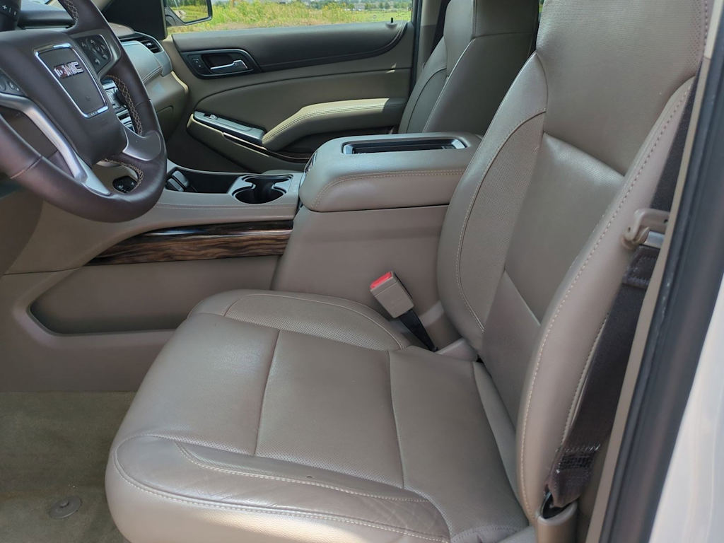 Thumbnail: 2017 GMC Yukon XL - 11