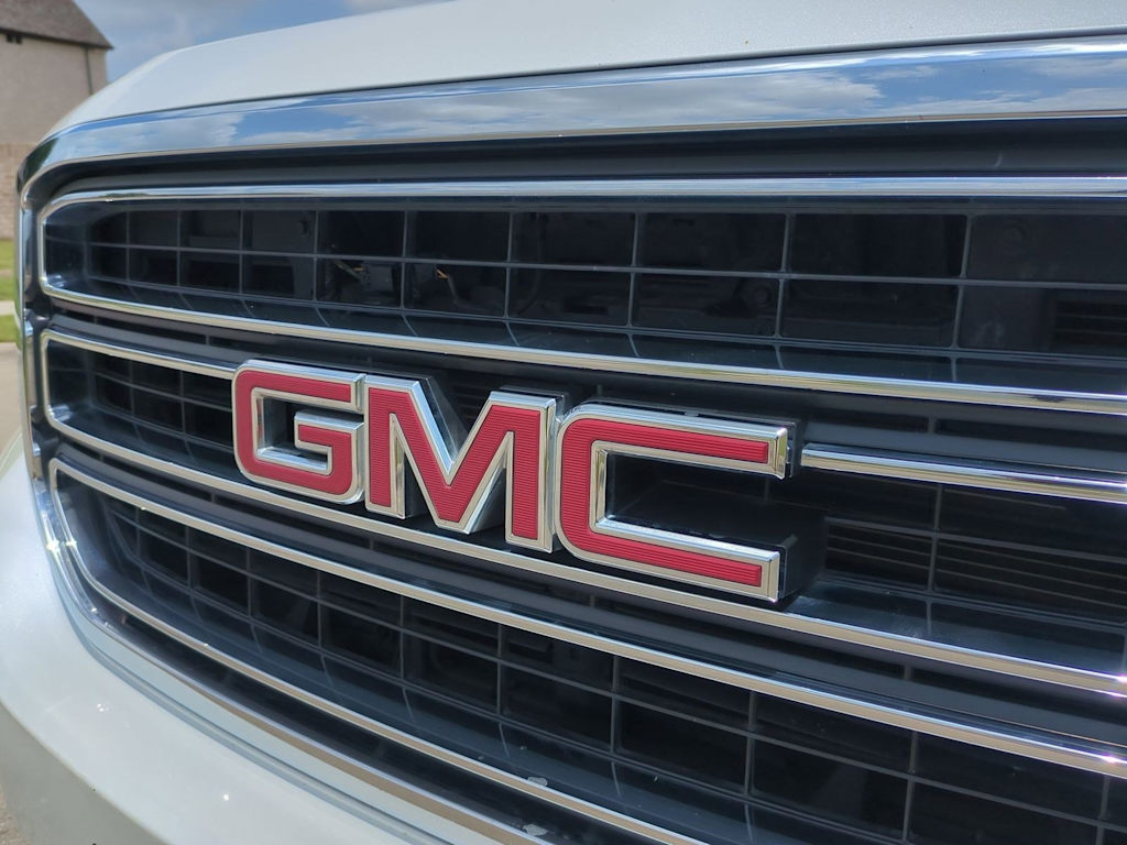 Thumbnail: 2017 GMC Yukon XL - 7