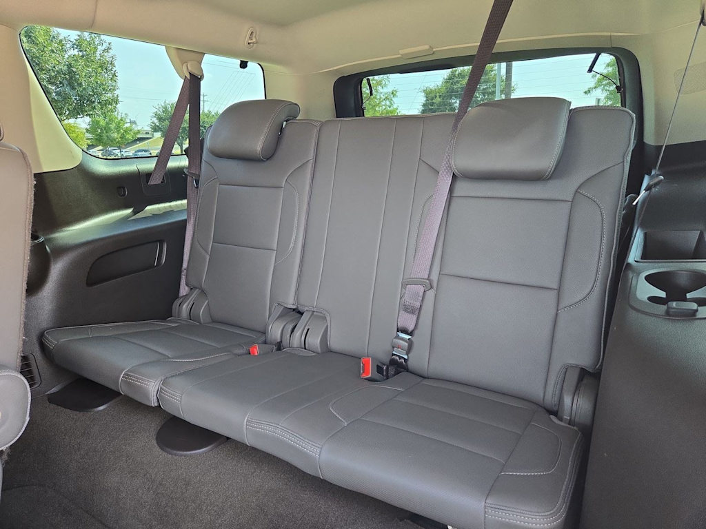 Thumbnail: 2017 GMC Yukon XL - 38