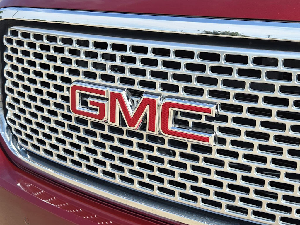 Thumbnail: 2017 GMC Yukon XL - 7
