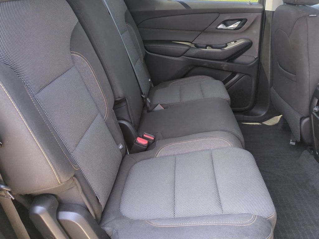 Thumbnail: 2019 Chevrolet Traverse - 26