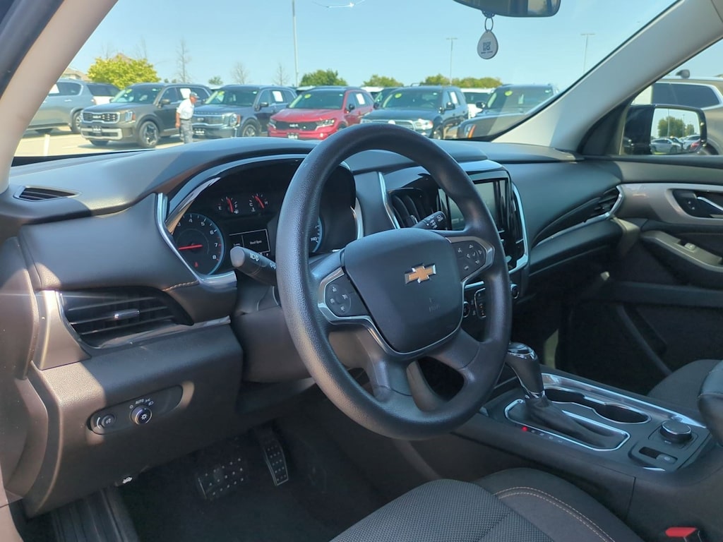 Thumbnail: 2019 Chevrolet Traverse - 2