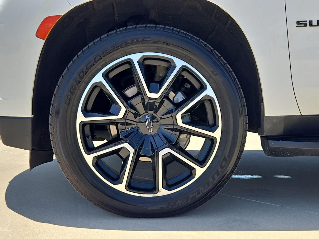Thumbnail: 2022 Chevrolet Suburban - 8