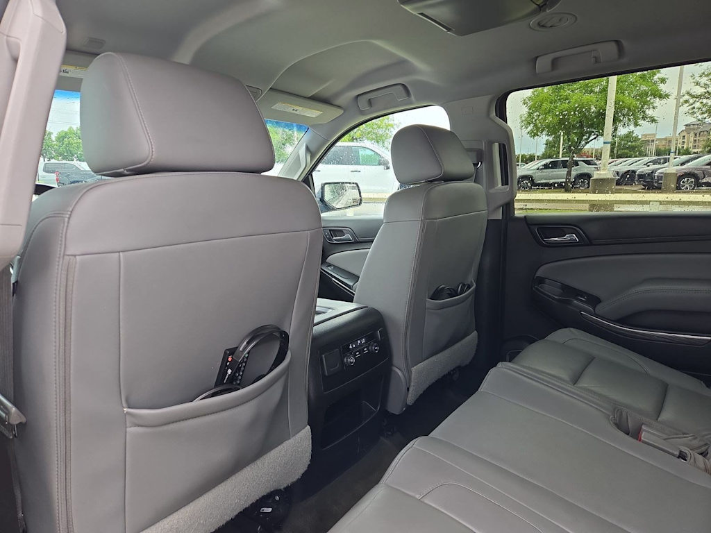 Thumbnail: 2016 Chevrolet Suburban - 12