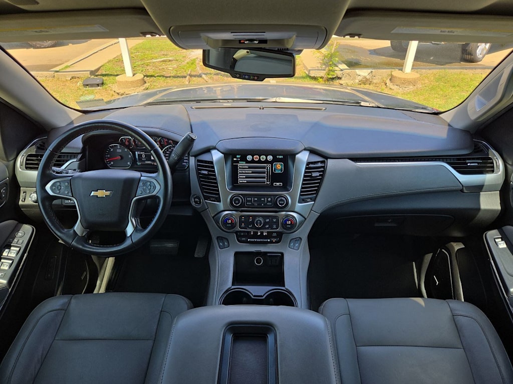 Thumbnail: 2019 Chevrolet Suburban - 9