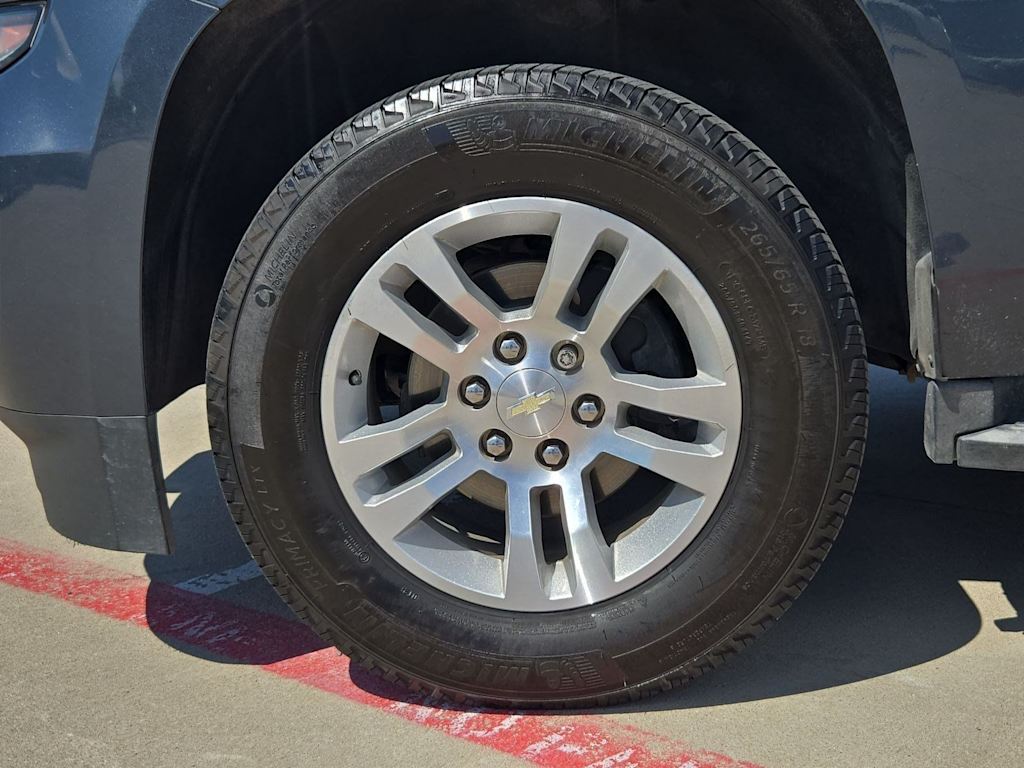 Thumbnail: 2019 Chevrolet Suburban - 8