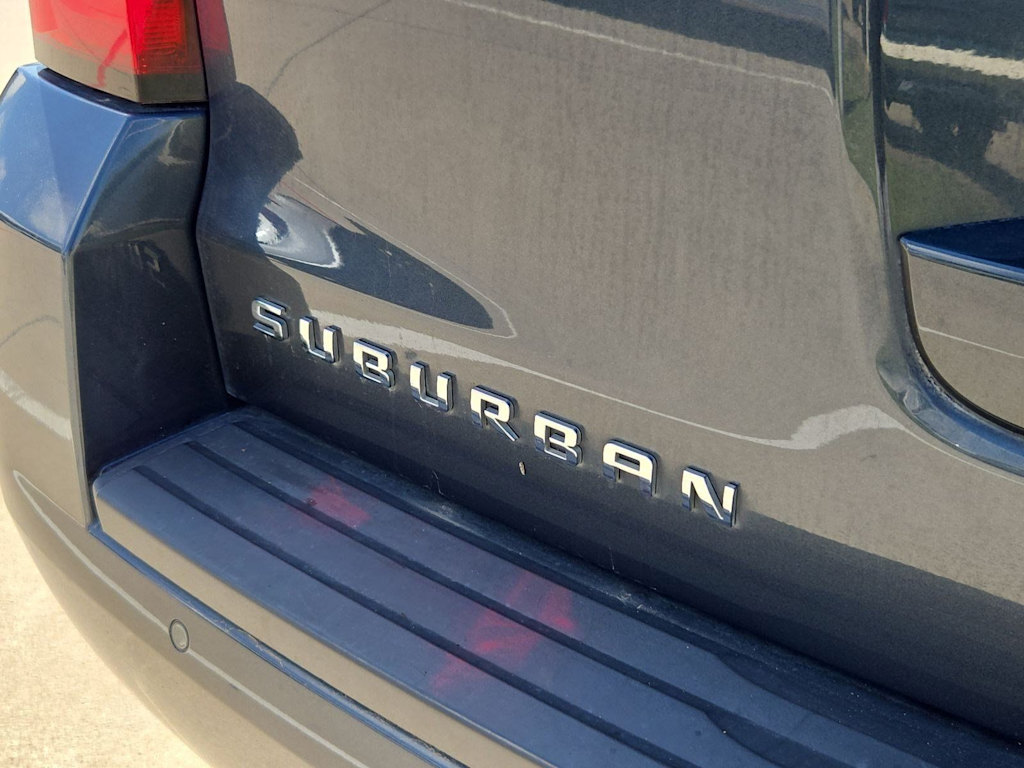 Thumbnail: 2019 Chevrolet Suburban - 23