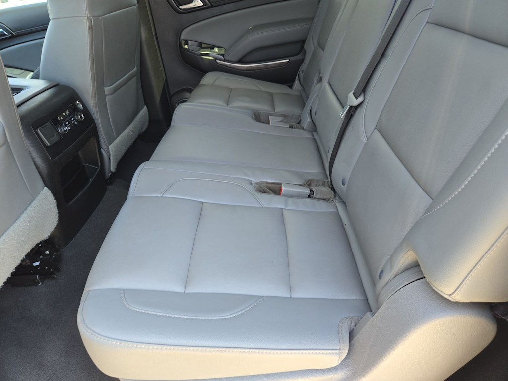 Thumbnail: 2019 Chevrolet Suburban - 25