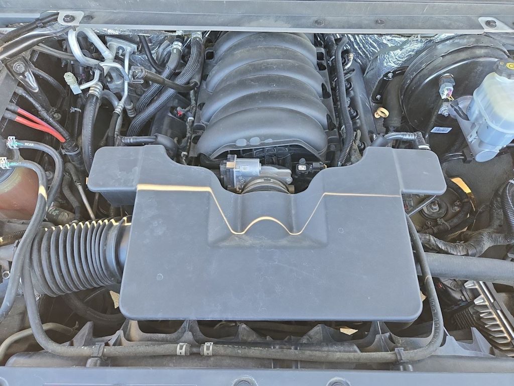 Thumbnail: 2017 Chevrolet Suburban - 9