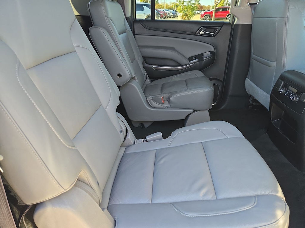 Thumbnail: 2017 Chevrolet Suburban - 29