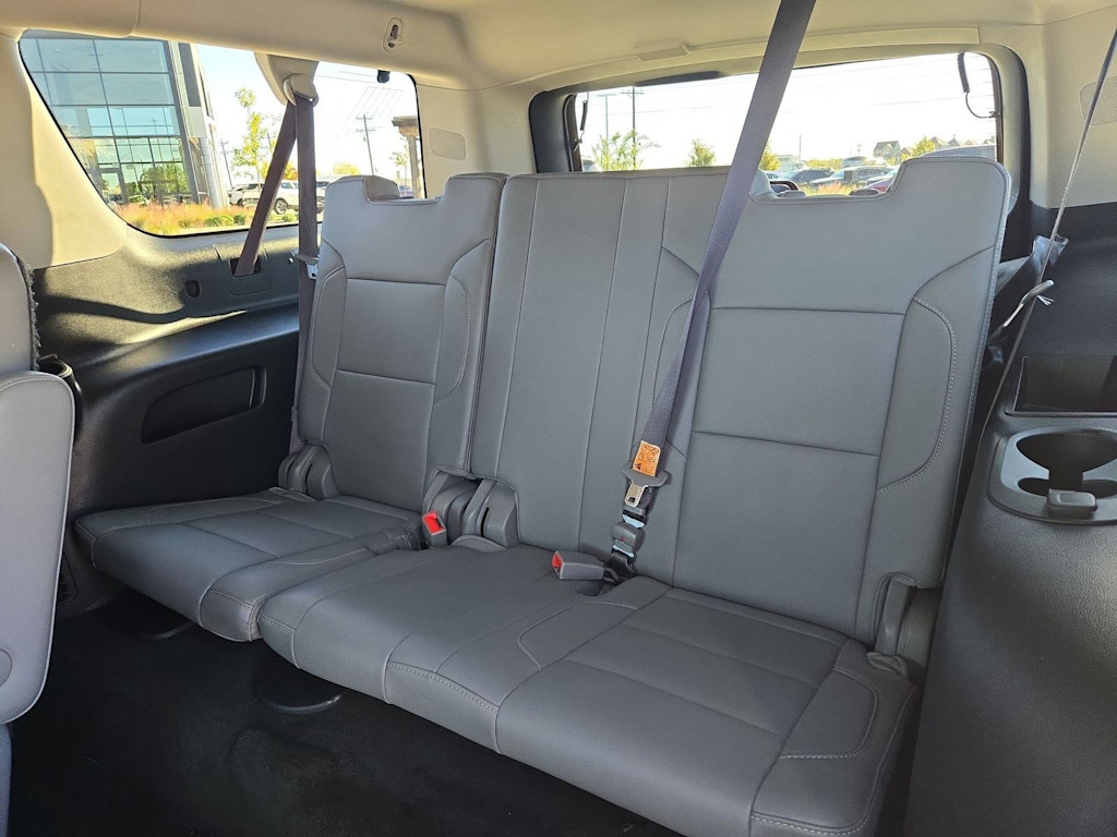 Thumbnail: 2017 Chevrolet Suburban - 37