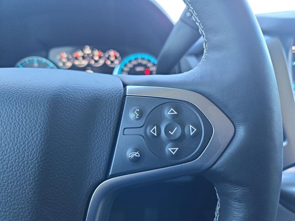 Thumbnail: 2017 Chevrolet Suburban - 31