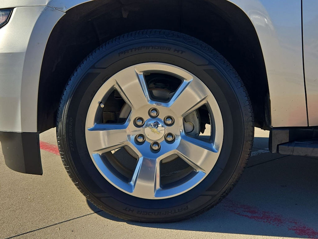 Thumbnail: 2017 Chevrolet Suburban - 8