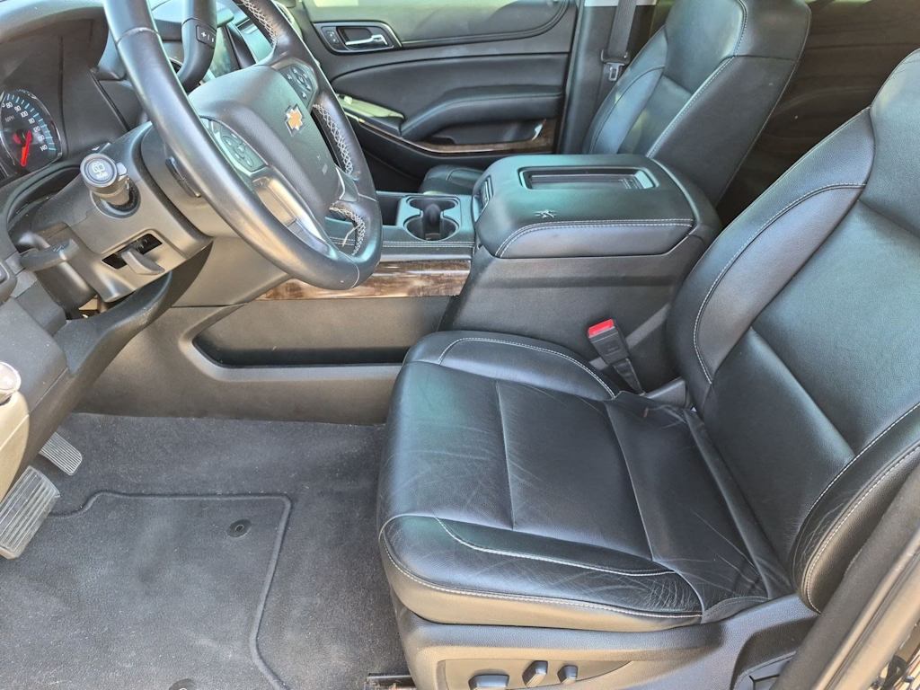Thumbnail: 2019 Chevrolet Suburban - 10