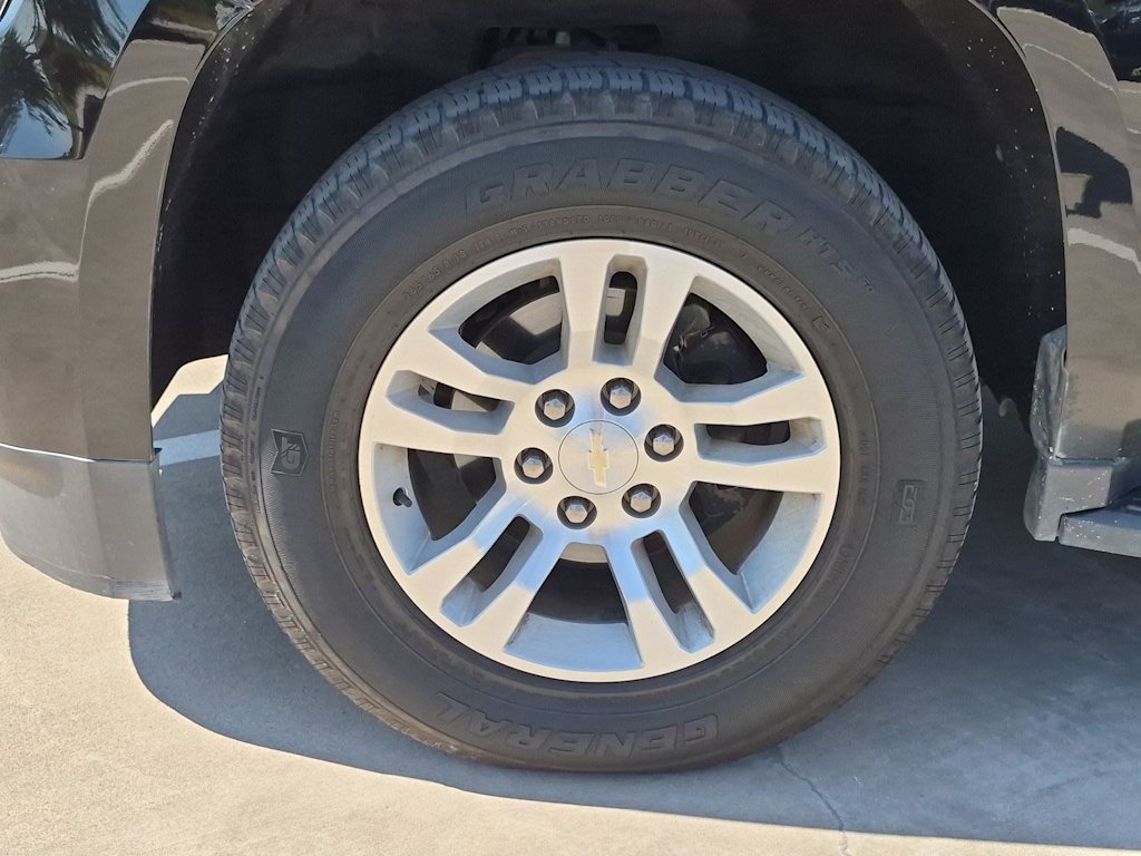 Thumbnail: 2019 Chevrolet Suburban - 8