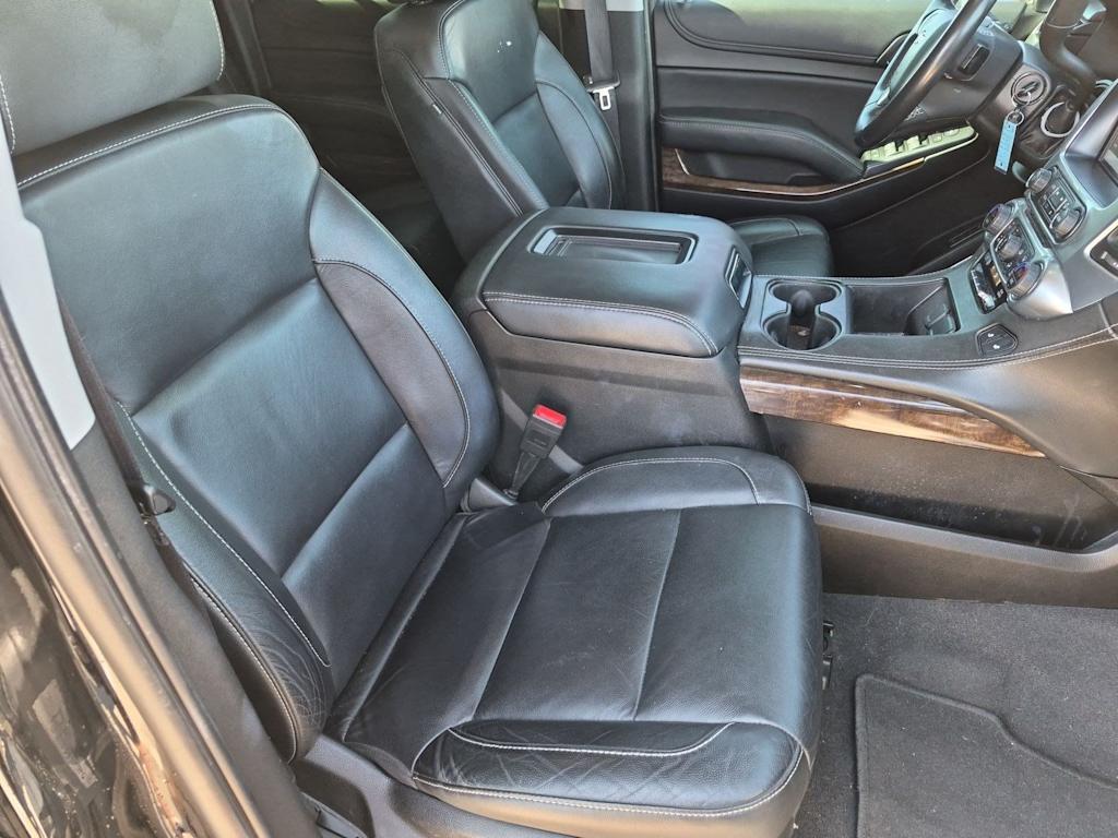 Thumbnail: 2019 Chevrolet Suburban - 25