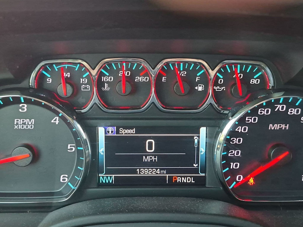 Thumbnail: 2019 Chevrolet Suburban - 15