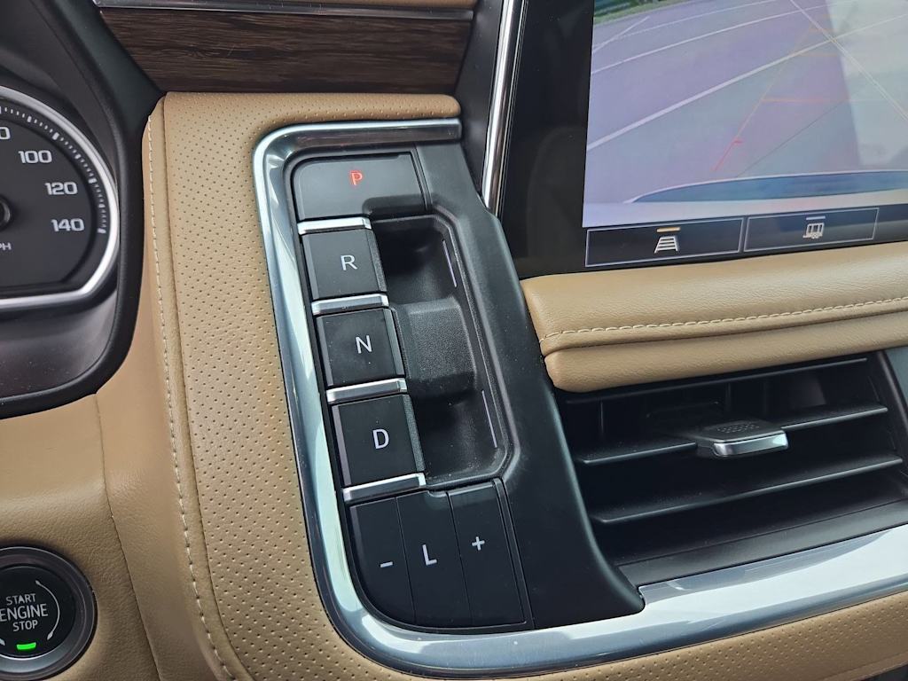 Thumbnail: 2021 Chevrolet Tahoe - 34