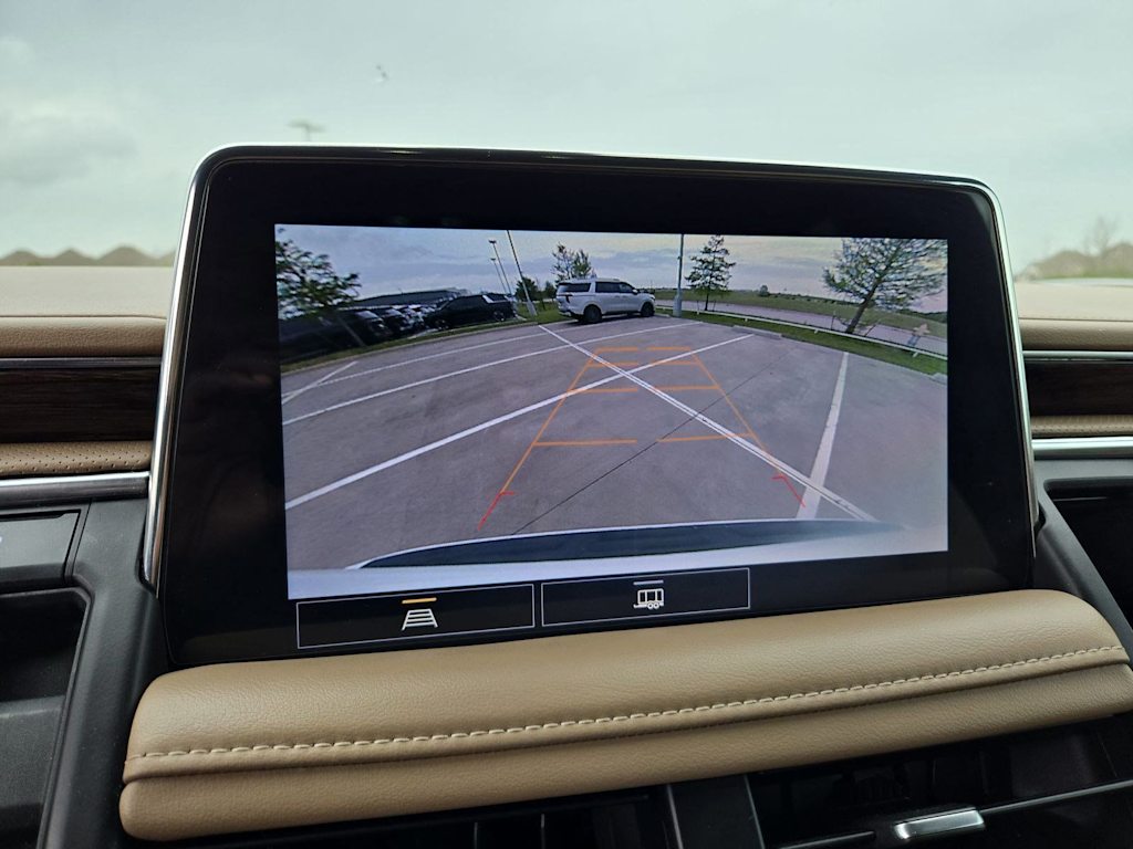 Thumbnail: 2021 Chevrolet Tahoe - 31