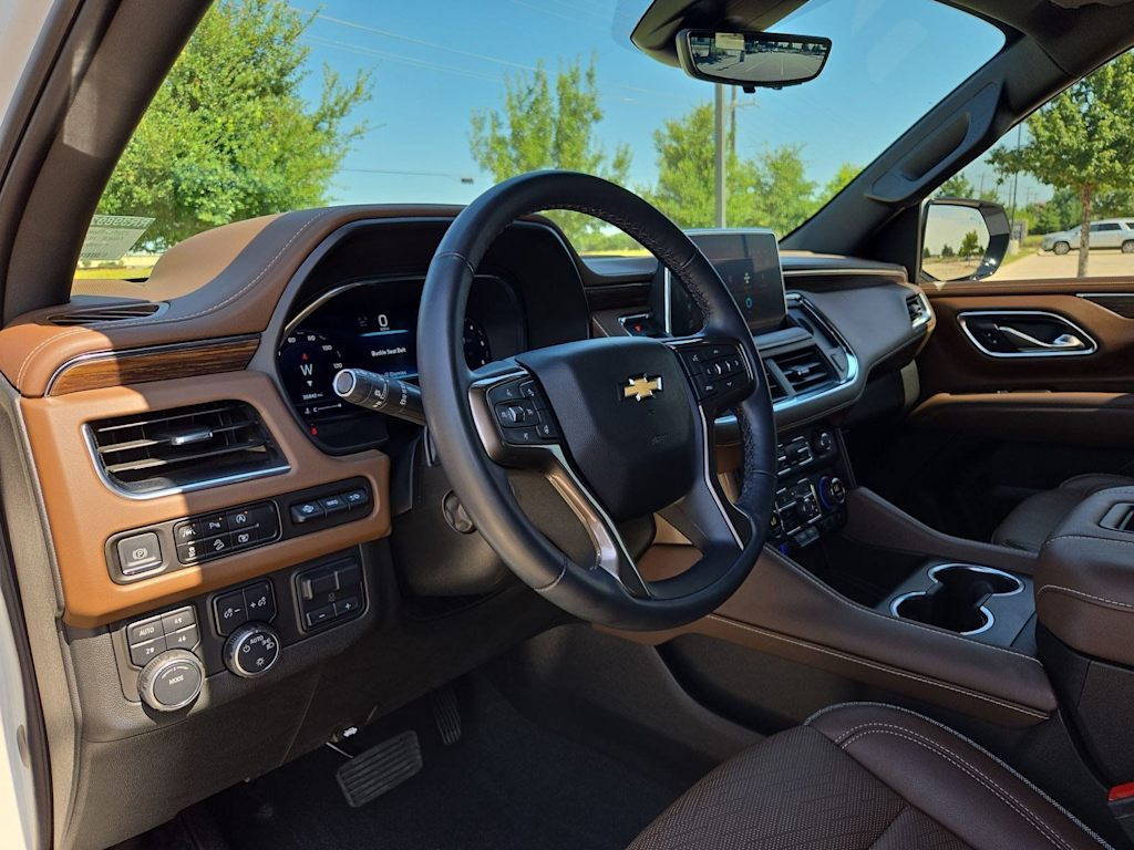 Thumbnail: 2024 Chevrolet Tahoe - 2