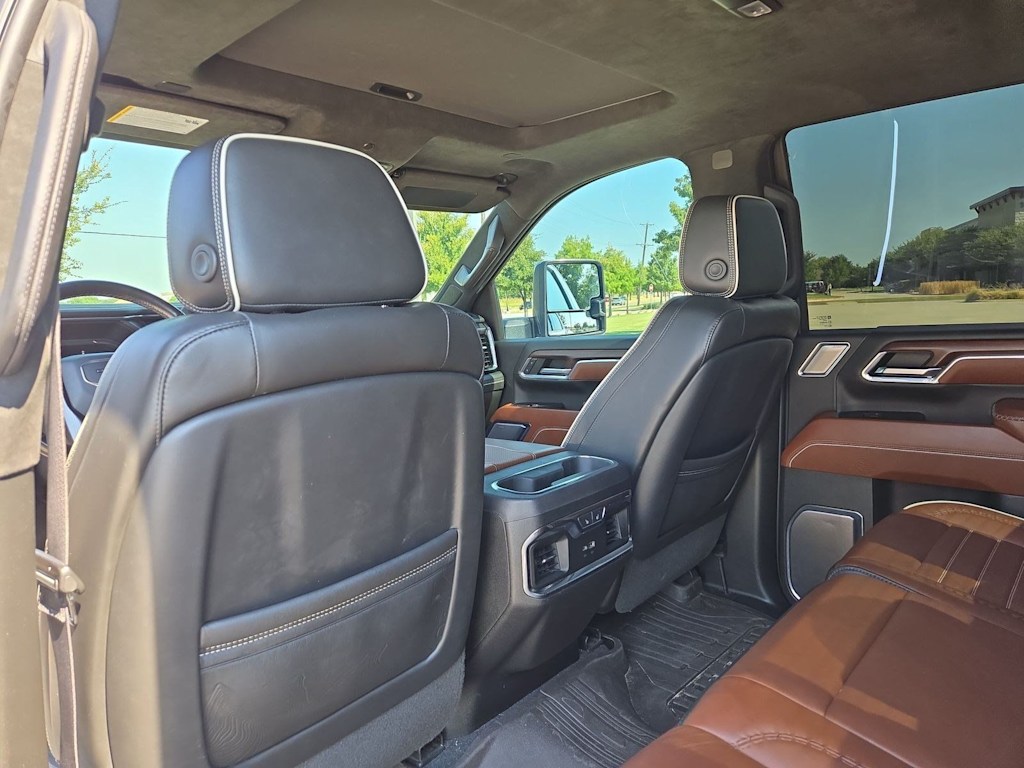 Thumbnail: 2024 GMC Sierra 3500 - 12