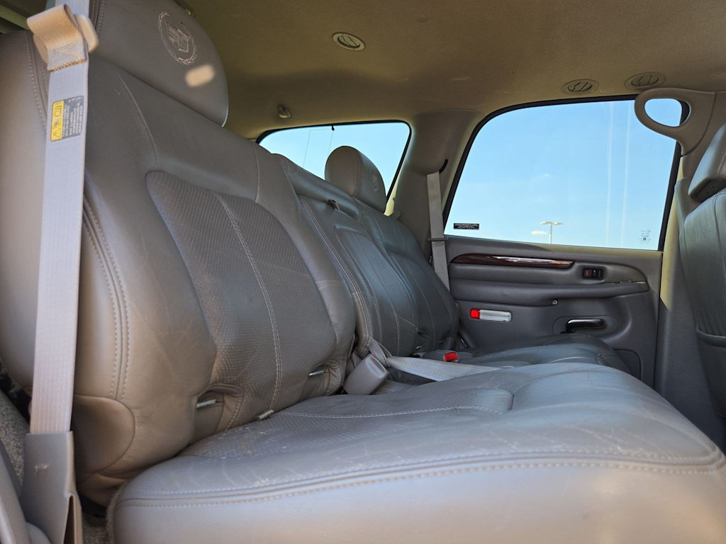 Thumbnail: 2002 Cadillac Escalade - 26