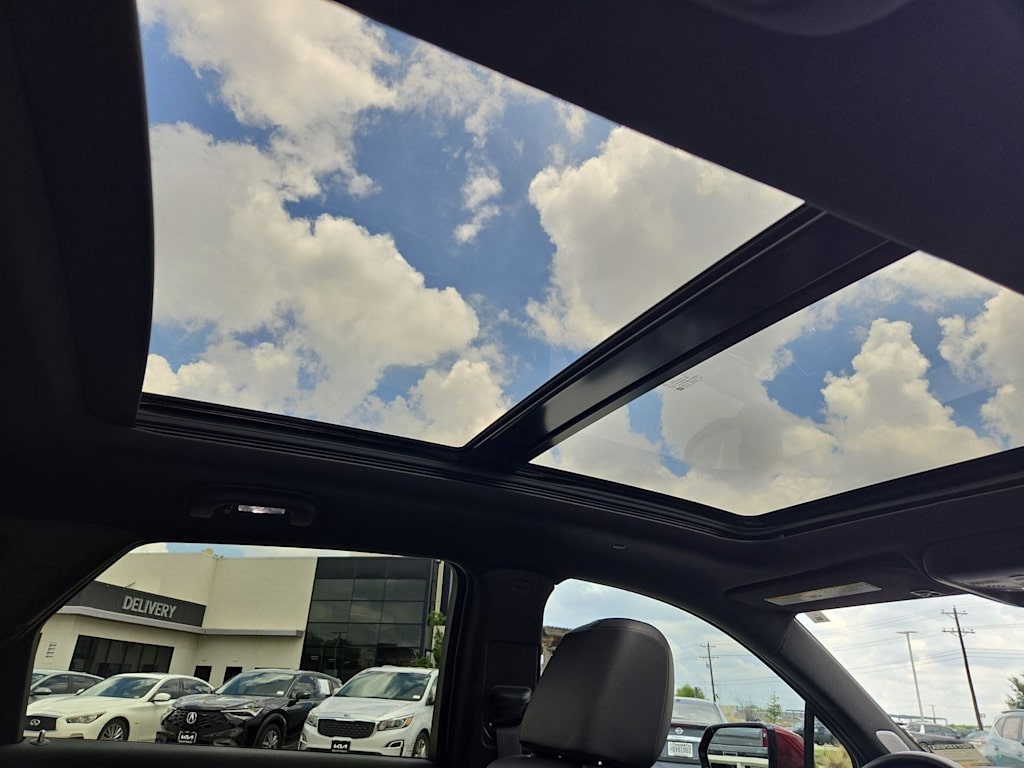Thumbnail: 2024 Cadillac XT5 - 28