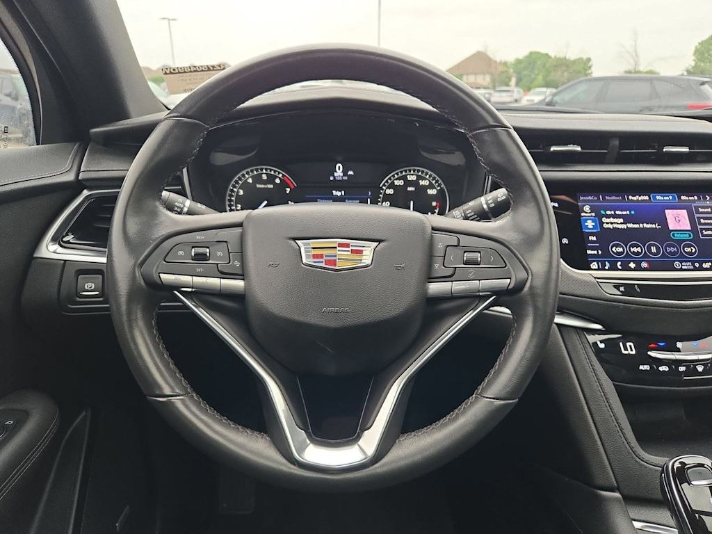 Thumbnail: 2024 Cadillac XT6 - 13